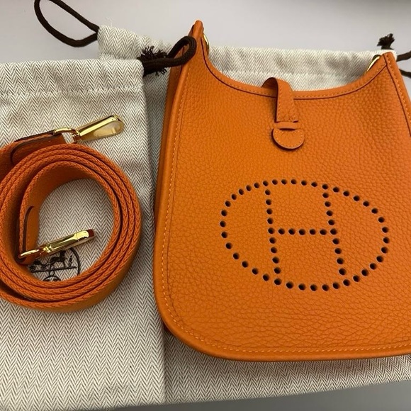 HERMES 2023 Clemence Evelyne TPM 16 ORANGE excellent condition with dust bags - Picture 2 of 4